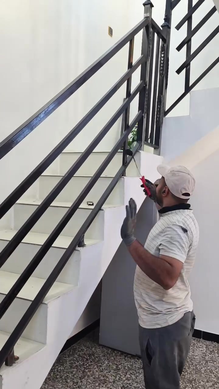 محمد الحداد ***********
