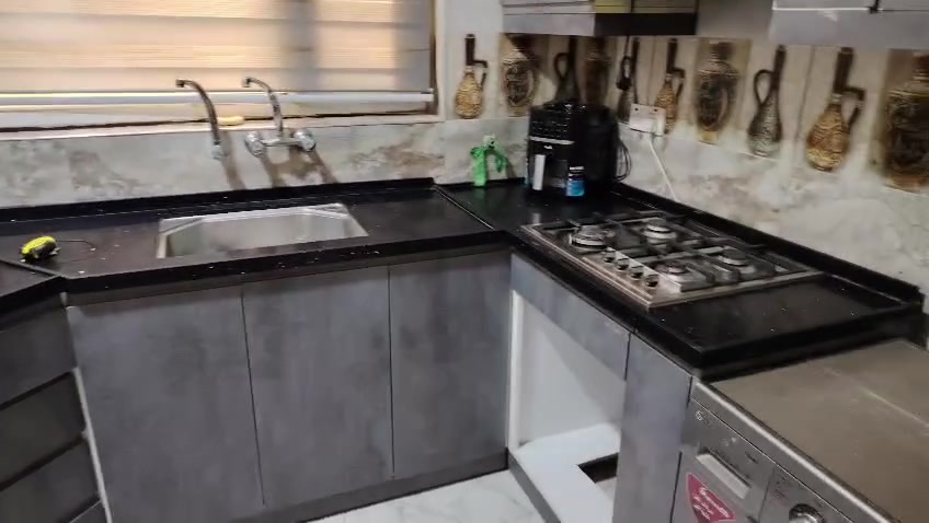 كاونتر hdf داخل وخارج
للبيع 
بغداد السيديه 
قبل سنه ونص مشتغليه 
يباع مع الاجهزه 
القياسات
الملحق 2.15
جزء الطباخ 1.43
السنك 2.88
السعر المطلوب 
٩٥٠ الف 
للتواصل 
***********
