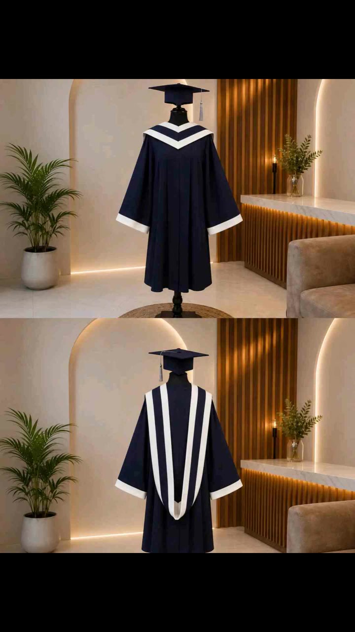 لأنّ فرحة التخرج لا تُكرر... وتفاصيلها تستحق أن تُنسج بكسرات من الفخامة! ✨🎓
يعود إلينا موسم الحصاد والجمال، ونعلن عن افتتاح حجز روب التخرج للدفعة الجديدة.
خياطة متقنة، أرقى أنواع الأقمشة، وتفاصيل تُصمم بحب خصيصاً لتناسب يومكِ المميز.

🪡 خدماتنا تشمل:
تفصيل أرواب وقبعات التخرج حسب المقاس والتصميم المطلوب.
إمكانية التطريز المخصص (الاسم، سنة التخرج،  التخصص).
دقة متناهية في المواعيد والإنهاء.

📍 الأماكن محدودة لضمان الجودة والتميّز.
سارعي بالحجز ومراسلتا عبر الخاص 📩
الرقم: ***********✨
