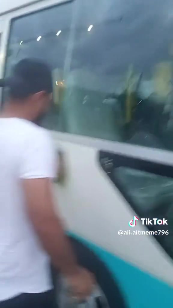 السلام عليكم ١٤ عاليه كير مكينه صدر تخم تاير برجستون جديد فاتح ٤ وياله جاهزه للاخير بأسمي بيه صبغات مال كويت السعر ٣ دفاتر *********** و ***********
