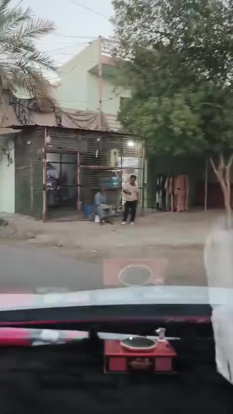السلام عليكم توجد ارض للبيع مساحه ٦٠٠ متر او مراوس بيت جسر ديالى العريفيه شارع ابو فداءللتواصل ***********سعر ٥٥ وبيه مجال كامل خدمات
