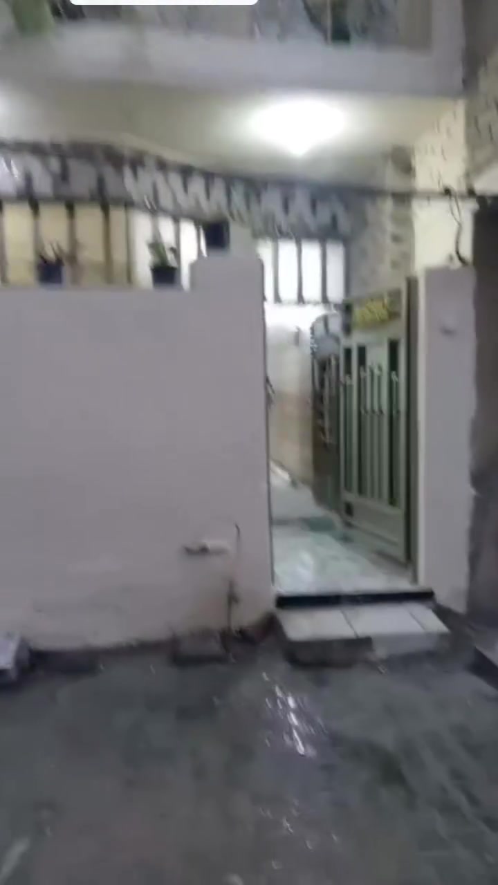سلام عليكم
بيت مساحته 50م 🏩 
يحتوي 2غرف نوم +ستقبال 
لبيت كامل للخير 💯
الموقع شارع افران الضياء داخل فرع 🌄
السعر 65 مع المجال 💸
تواصل ***********📞
