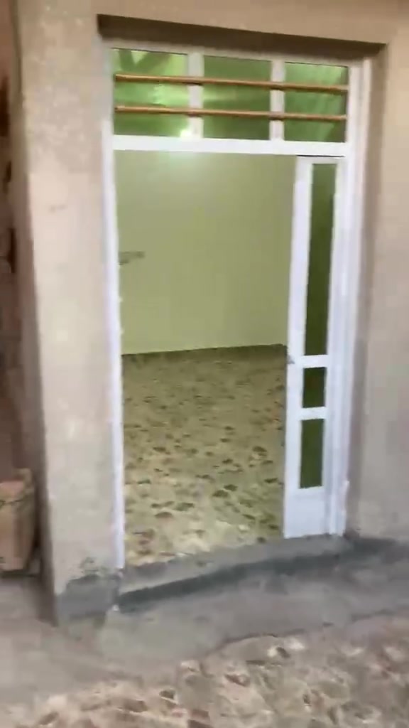 مشتمل للايجار طابق ارضي معزول عزل تام في حي التراث بزنيجل التراث بضهر شارع 60غرفه نوم ومطبخ واستقبال وخدمات كامله بيت نظيف الاتصال على الرقم ***********بي واتساب وماسنجر
