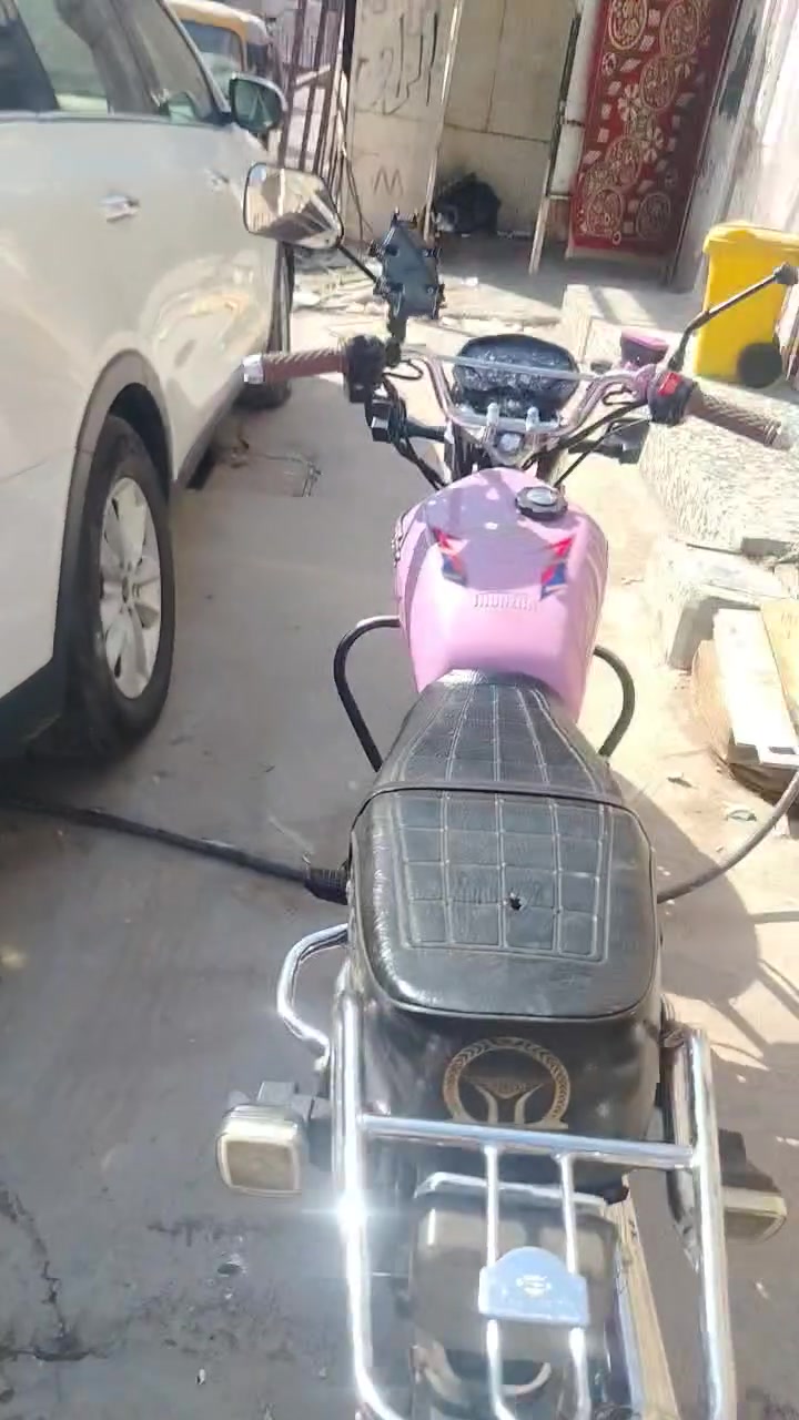 ايرانيه خمسه كير موديل 25 دراجه نقوصات الرسيطه وموضحه بالفيديو كهربائيات كلها شغاله مكينه برغي ما مفتوح بيه دراجه نظيفه وبعدها بحاله الامتياز دراجه عارضه ب 700 وبيها مجال شيء بسيط والشراي يخابر ***********
