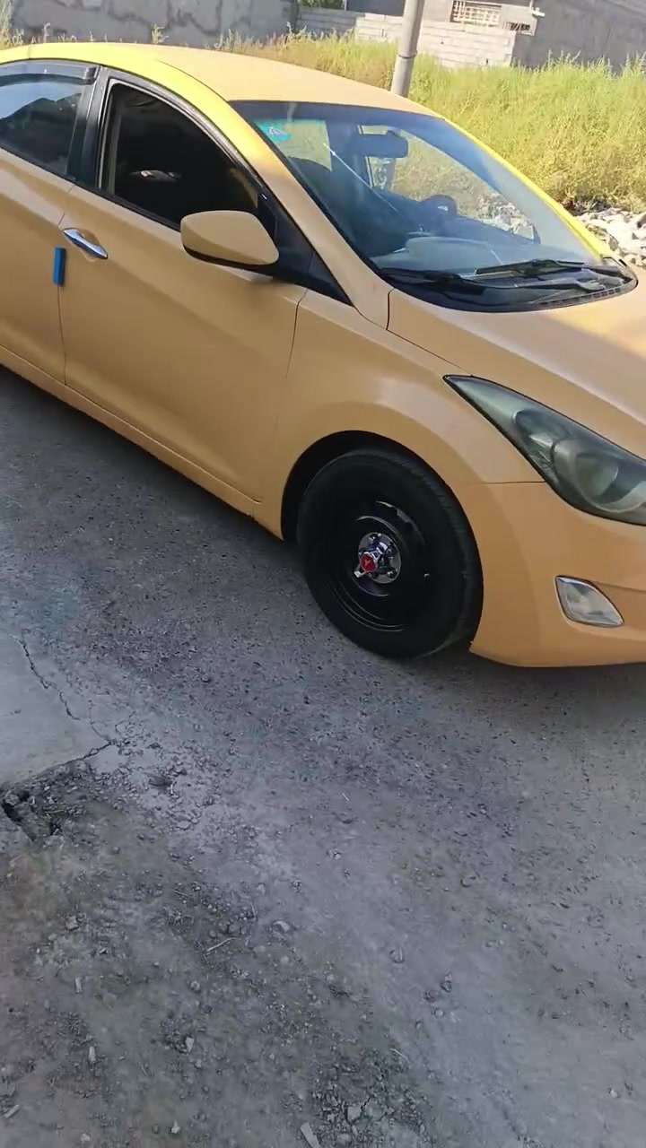 النتره ١٢خليجي بيه بنيد أو قبق جنطه امبدل بيه طخه بل باب ال خلفي سياره خير من الله مابيه كل نقص سعره ٨٥ أو ترهم مراوس مكاني بغداد مجمع بسمايه ***********
