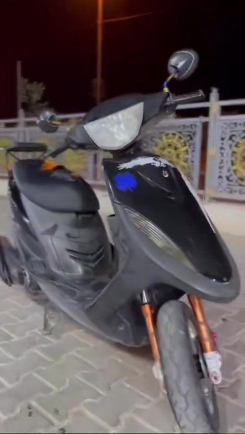 دراجه ماكس عدله للبيع  الدراجه معروضه يمي كفاله عامه ٤٩بلادي مامفتوحه الدراجه كلها مختمه سوادات مختمه وياله اصلي مري اصلي بيها شغلات حلوه مزوده صدر رياضي اصلي ولباقي كله عل بلاد وخير من الله شلعه ومعدل دشبول وكهربائيات كلها شغاله معدلها يدك ١١٠ وحته يعبر وكله عل فحص تجي تشوف بعينك لاتنقيص لا تبخير   السعر ٧٢٥ وبيها مجال مكاني محموديه الموشراي لايدخل  ***********بي واتساب
