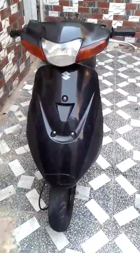 ***********
