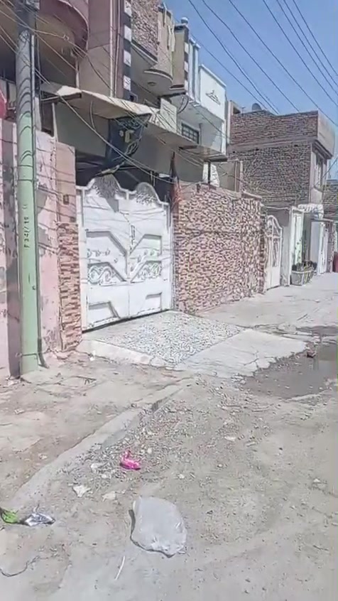 دا للبيع في حي اور خلف جامع الخلفاء المساحه 150 متر طابقين الواجهة 6والنزال25 السعر 275 مليون للاستفسار الاتصال على الرقم *********** الحاج ابو جعفر
