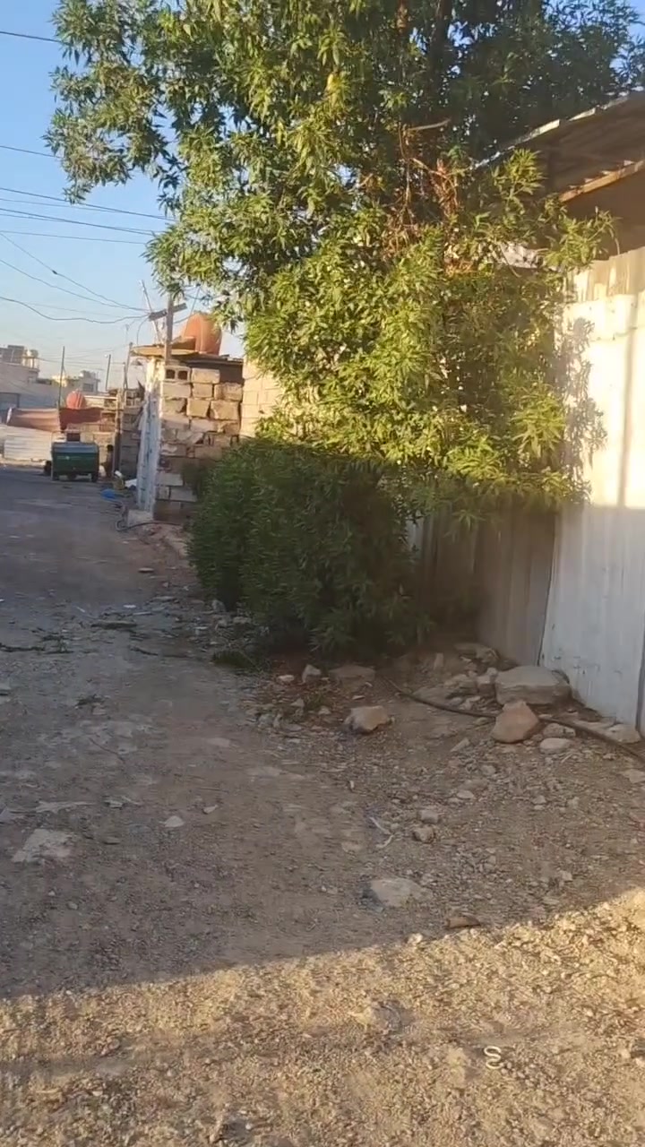 بيت تجاوز للبيع في حي الاعلام بشارع الدلفية مساحتة 150 وبصف الركن وقريب ع طابو تشطيب جديد كامل الخدمات
رقم الهاتف:***********
