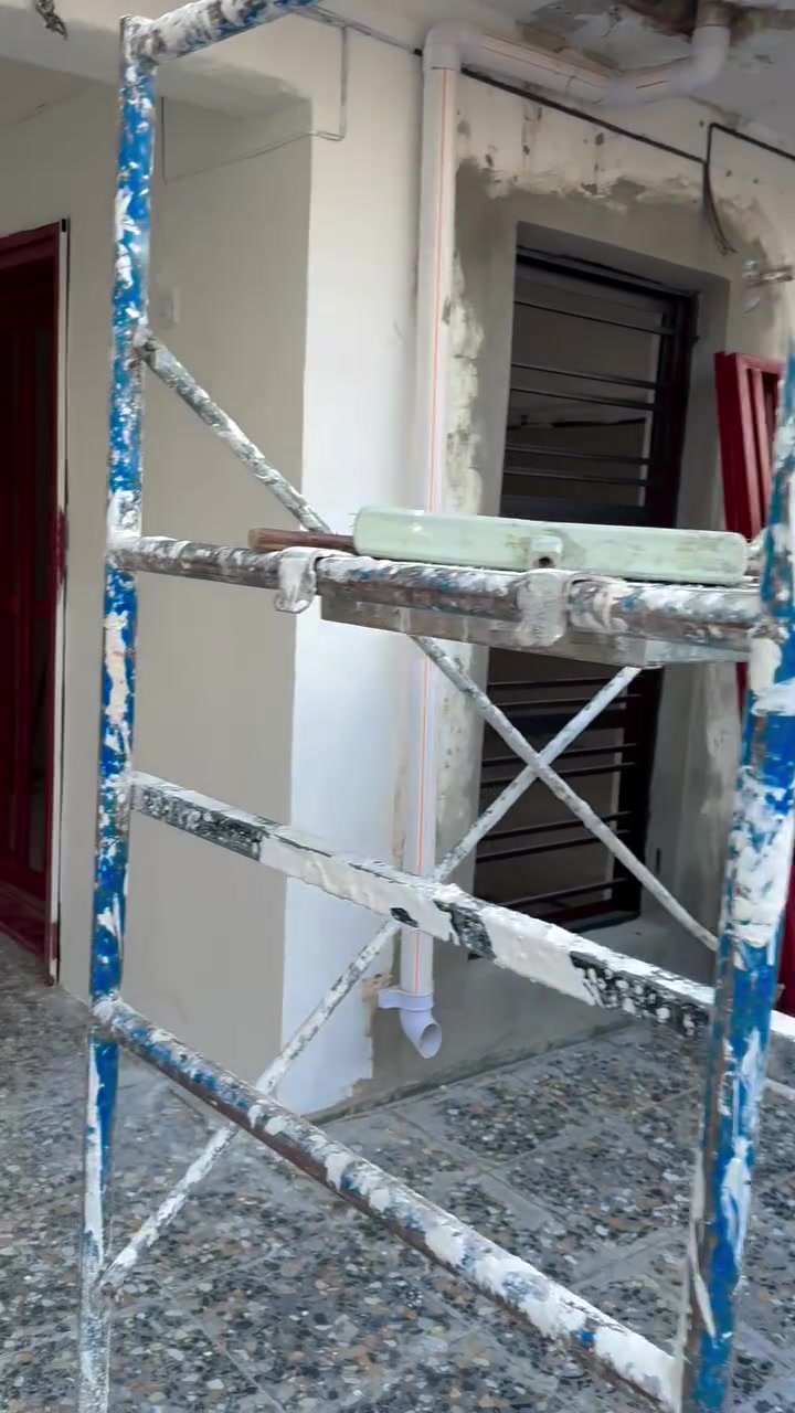 🏡 بيت للإيجار – بناء حديث وطابقين

للإيجار بيت بناء حديث، مكوّن من طابقين،.

🔹 الطابق الأرضي:
* غرفتين نوم.
* صالة.
* استقبال كبير.
* طرمة.
* حمام خارجي.

🔹 الطابق العلوي:
* غرفتين نوم.
* حمام.

العنوان فلكة انس خلف اعدادية العزيزية للبنات 

📍 للاستفسار والتواصل: 📞 ***********

 يرجى الاتصال على الرقم أعلاه.
