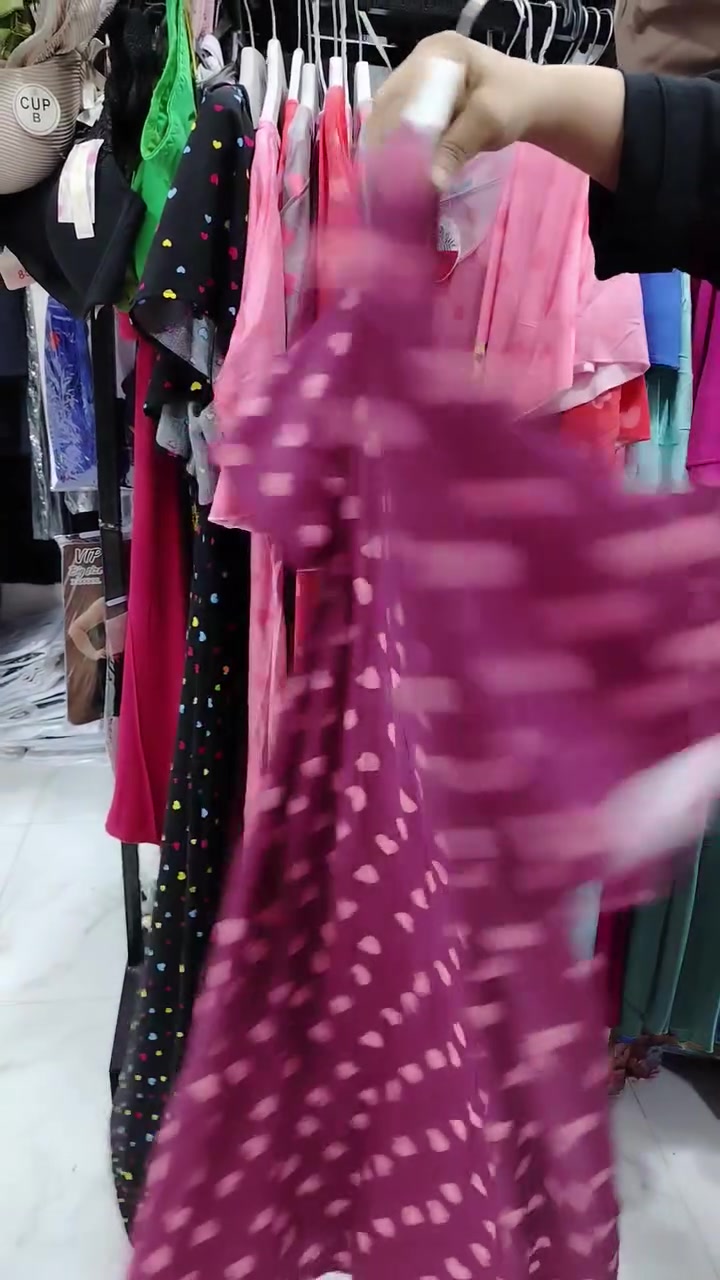 مساء الورد حبايب كلبي 🤗
سويت الكم عروض من داخل المجمع 
1- شلحه نسائي القطعه ب4 وكل ثنين ب7 
2-تراك نسائي وبناتي ابو 3 قطع بسعر 4 تالاف
3 تراك نسائي ب5 تالاف وكل ثنين ب9 
شحاطه نسائي خفيفه جدا بسعر 3 بس 
بنات اني دامن اسوي عروض الي تحب تسوي متابعه حته شنو انشر يطلع يمكم تحياتي الكم ندوش العبيدي👈 🤍العنوان حي العسكري الاول شارع اسواق طيبه مقابل سنتر جود كوزمتك حيدر المجمع ابو درج بدارت ندوش تنورونه بي وقت ويتوفر توصيل ذا تحبون الحجز ***********

