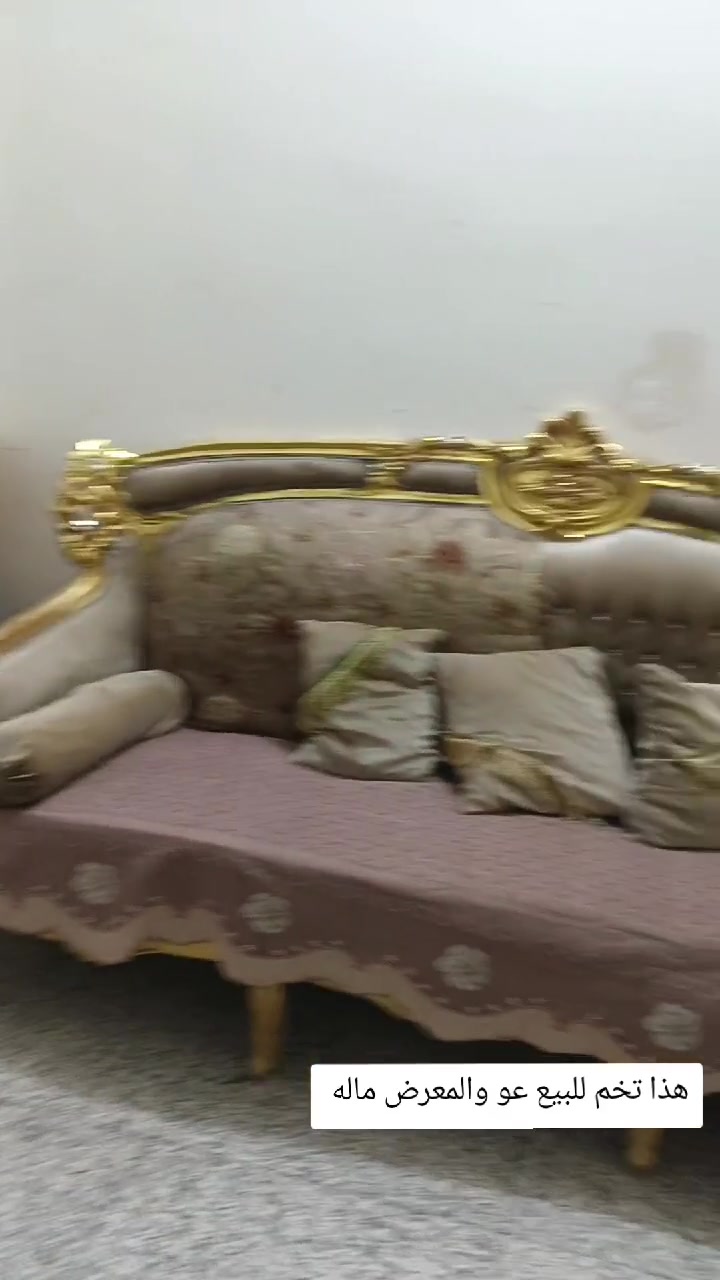 تخم نظيف جدا كما بالفديو طبلاته ثنين صغار واحده جبيره والمعرض