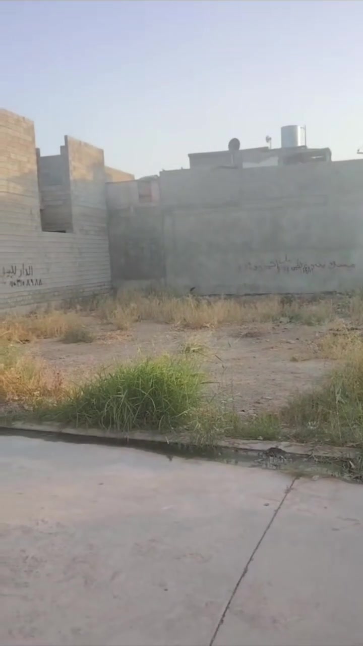 السلام عليكم ارض للبيع واجهه 13 والنزال 16 حي الملايين تقطيع ابو فهد قرب جامع موفق شيت الاستفسار عن الارقام التاليه  ***********////***********
