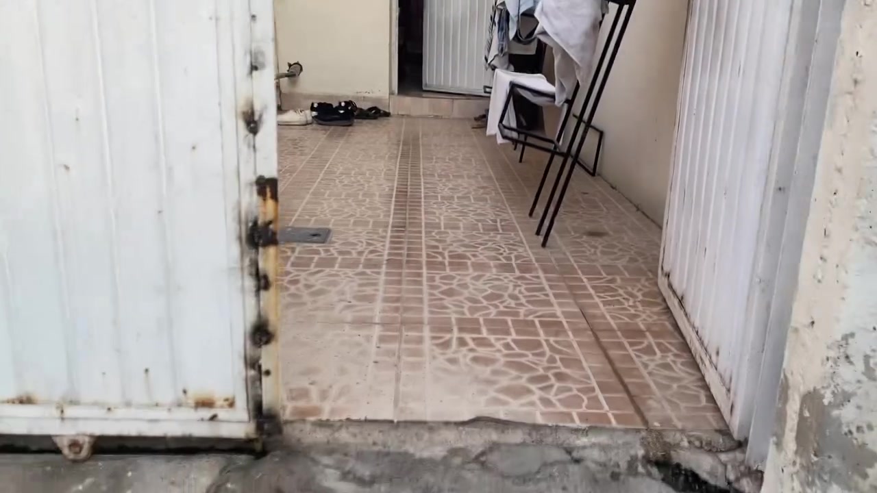 دار للبيع 
مساحه ١٠٠ متر مربع ركن طابو صرف 

منطقه_حي عسكري_سيادين حي عسكري_قرب مدرسة المرجان

هديه مع البيت  كاونتر+ طباخ + مبردات اثنين

سعر 105 مليون و بي مجال 

للاستفسار التواصل:

***********
