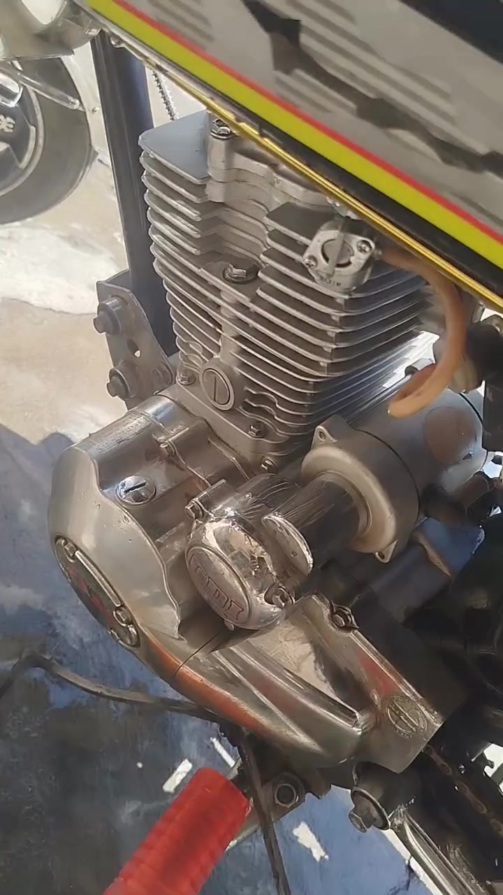 السلام عليكم 
بارت عيتاني سوري موديل 2024 🏍️
محرك نظيف 
دراجة جيدة  كهرباء كاملة
مطلوب 600 الف  
📍تواجد اربيل طيراوه
للتواصل📞 
***********
