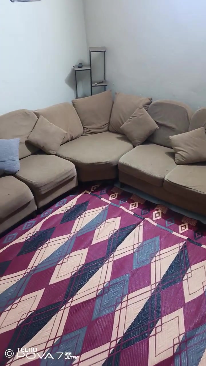 ديوان كويتي • ٧ مقاعد • اضرار بسيطة