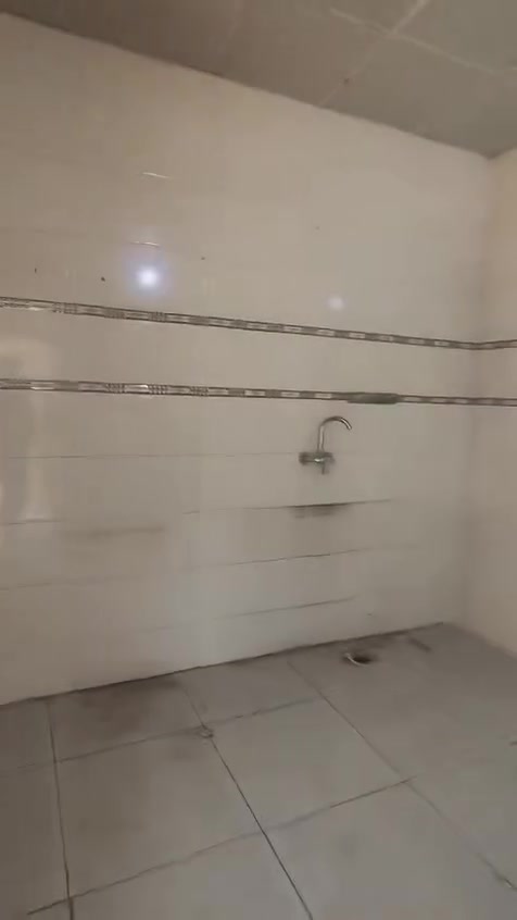 للايجار ٥٠ متر طابق ونص ب٢٥٠
***********

***********
