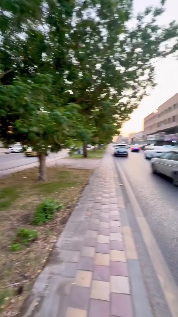 🏡 #عقار للبيع – فرصة استثمارية وتجارية مميزة

📍 #الموقع: على شارع الكوفة مباشرة، في أحد أكثر الشوارع حيوية بين النجف والكوفة، بالقرب من حيدر الوائلي.

📐 المساحة: 700 متر مربع
📜 الملكية: طابو صرف

🔹 إمكانية البيع:
متاح بيع كامل العقار أو نصفه أو ربعه حسب رغبة المشتري.

💼 الموقع مناسب للاستثمار التجاري نظراً لحيوية الشارع وموقع العقار المباشر عليه، ويمكن الاستفادة منه لمختلف المشاريع الاستثمارية والتجارية.

📞 للاستفسار عن السعر والتفاصيل ومشاهدة العقار، يرجى 
التواصل معنا. ‭***********‬
#الي عنده عقار يريد يعرضه يراسلنا خاص
