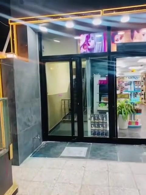 صالون • للايجار • حي اور