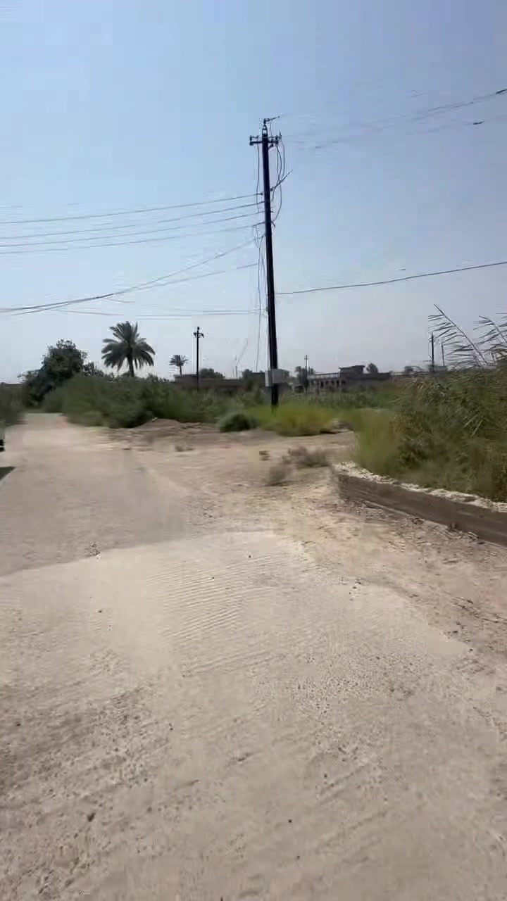 سلام عليكم دونم ونص طابو ملك صرف في ابو غريب وره الناحيه كاع حيل مرتبه  خدمات كامله مي اساله كهرباء تبليط وبسعر حيل مناسب ب ١٧٥ مليون وبيها مجال 
تفتر ابو غريب كليته اذا لكيت هيج سعر تاخذها بلاش 
متوازي ع بيع للتواصل والاستفسار ع هاذ الرقم 
***********
