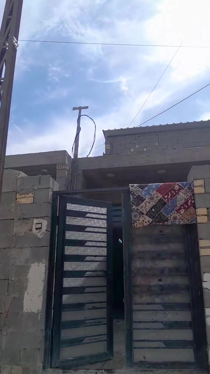 بيت تجاوز ام الكبر والغزلان ١٠٠متر للبيع للإستفسار رقم صاحب الدار ***********
