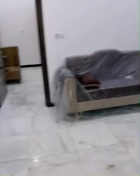 🏡✨ شَقّة للإيجار – مؤثثة بالكامل ✨🏡
📍 زيونة | محلة 710
🛏️ غرفة نوم كبيرة
🛋️ صالة كبيرة وواسعة
🍳 مطبخ عملي
❄️ سبالت مركزية
🛋️ مؤثثة وجاهزة للسكن
📞 للاستفسار والاتصال:
*********** ☎️ واتساب
🏢 خطاب الربيعي للعقارات
📌 **اعرض عقارك لدى
