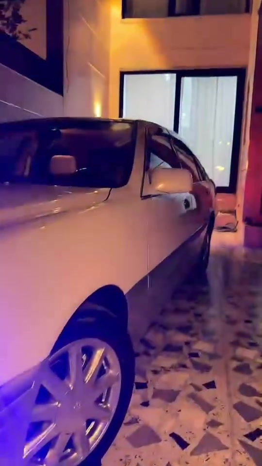 2004    
موس    
بئ بؤياخ  
بيشوخت  بي چال
باركوتي وه ر گرتوه 
تاي تازه  روني تازه 
2گمه ي 
١٧١ 
ئالتوني  بازار 
تيل مه كه بلي   هه يه به وه نه 
له مه نييه  
شتي  نازداروي اوت ئه مه اوه يه 
***********
