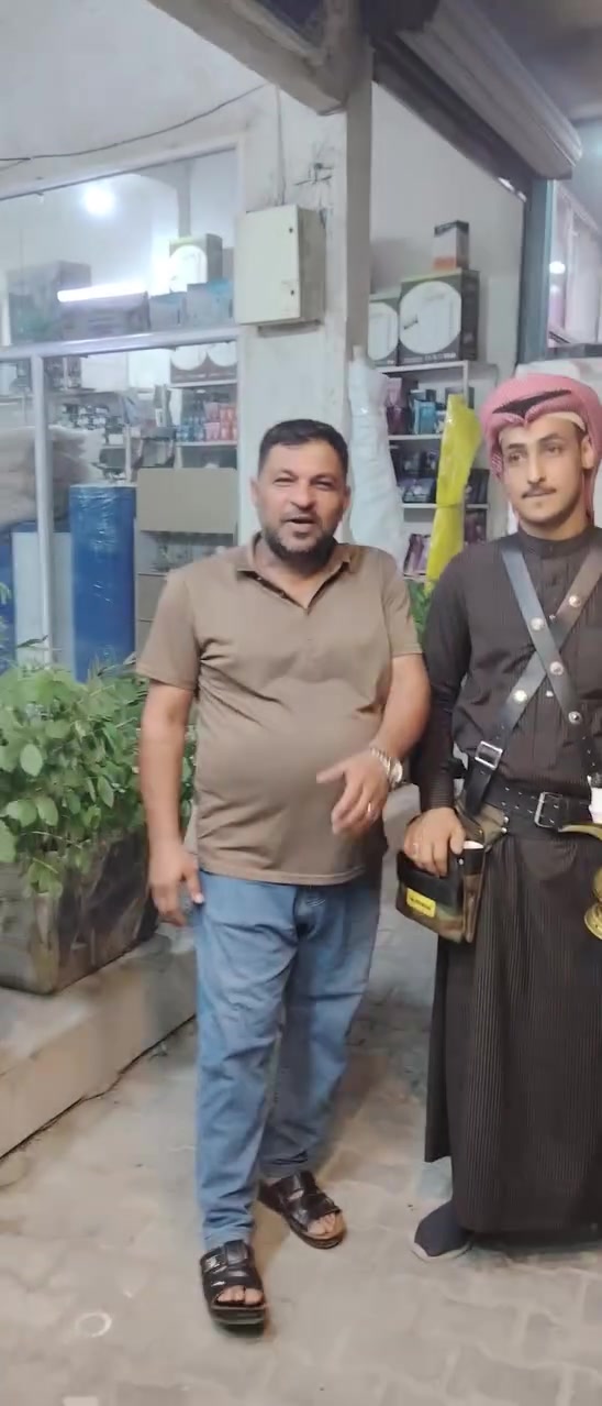 عباس الكهوجي معروف بلكهوه العربيه العراقيه الاصيله طعم ورائحه من موارثه من أب وجد الله يرحمهم ابوه وجده وجاهز للمناسبات والفواتح الله يجفافيكم شر الفواتح للحجز
***********
***********
الرزق وتستاهل كل خير حبيبي عبوسي
