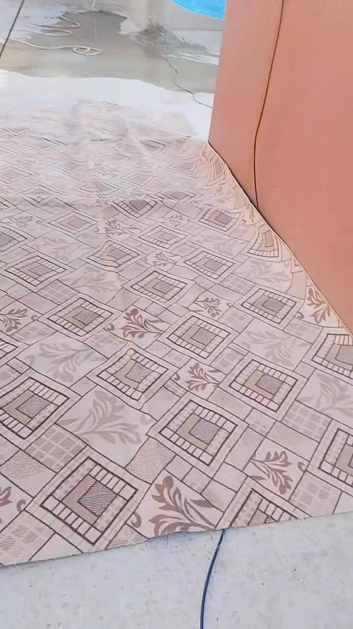 محافير للبيع مستخدم شي قليل للاستفسار الاتصال على 

الرقم او مراسله الرقم علـّۓ  واتساب🌺 (***********)🌺

نص مكتوب في الصور:
- سعرها 30 وبيها مجال
- سعرها 40 وبيها مجال قليل
- قياس 5 في 5 سعرها 90 وبيها مجال