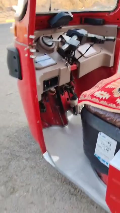 تكتك البيع موديل 20شهر 12 رقم وسنويه تكتك بيه طخات بصيطه بيه فراش دوشمه كامله كبل الشارع مكان ميسان قضا المجر ستفسار تصل علا رقم ***********
