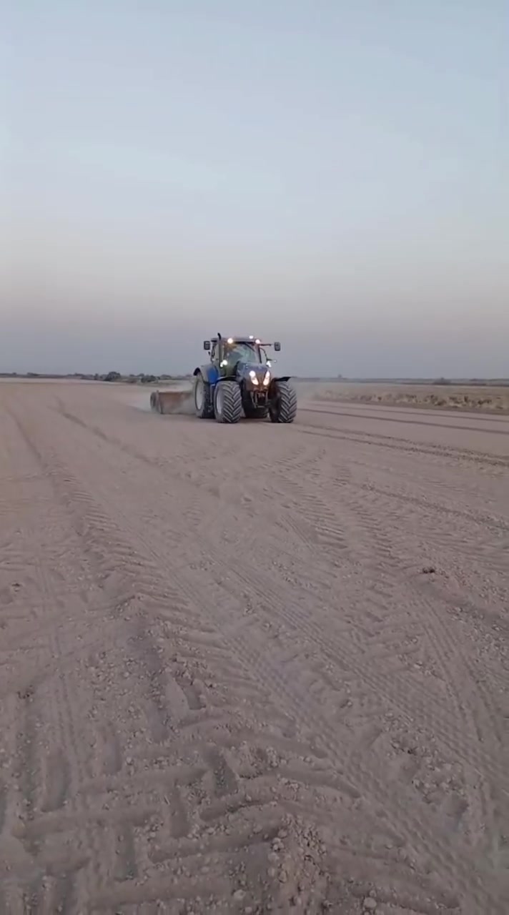 للبيع نيوهولند T7
مع معدلان الجي ٤متر
الاستفسار *********** الموشراي لايتصل
