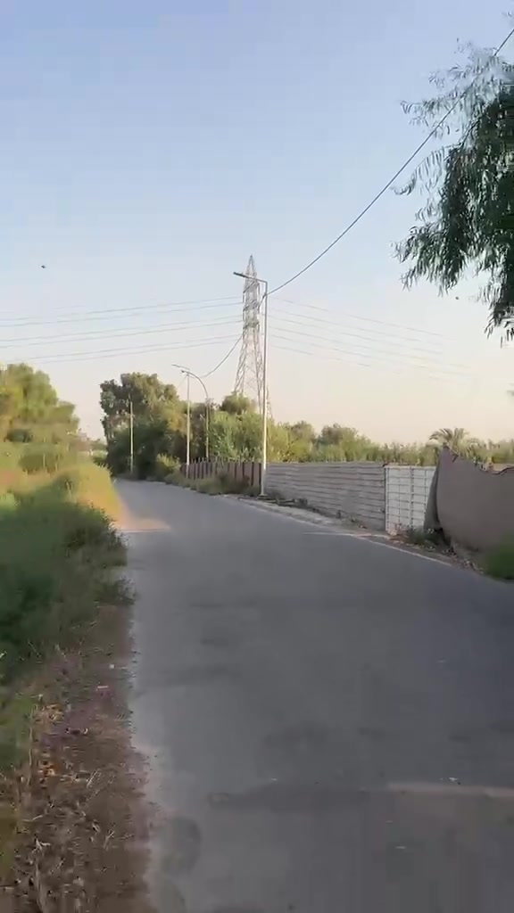 السلام عليكم 
للبيع شاطية 
سعر منااااااسب 
بغداد المدائن سلمان باك 
1445 متر 
وجه 17 
نزال 85 
نص دونم وبيها هيكل 
واذا دونم هم عادي 
تصير الوجه 34 
كامل خدمات من كلشي 
مجاور مزارع ايجارات 
ثاني يوم تبني والموافقات موجودة يمي 
للاستفسار اكثر 
***********

