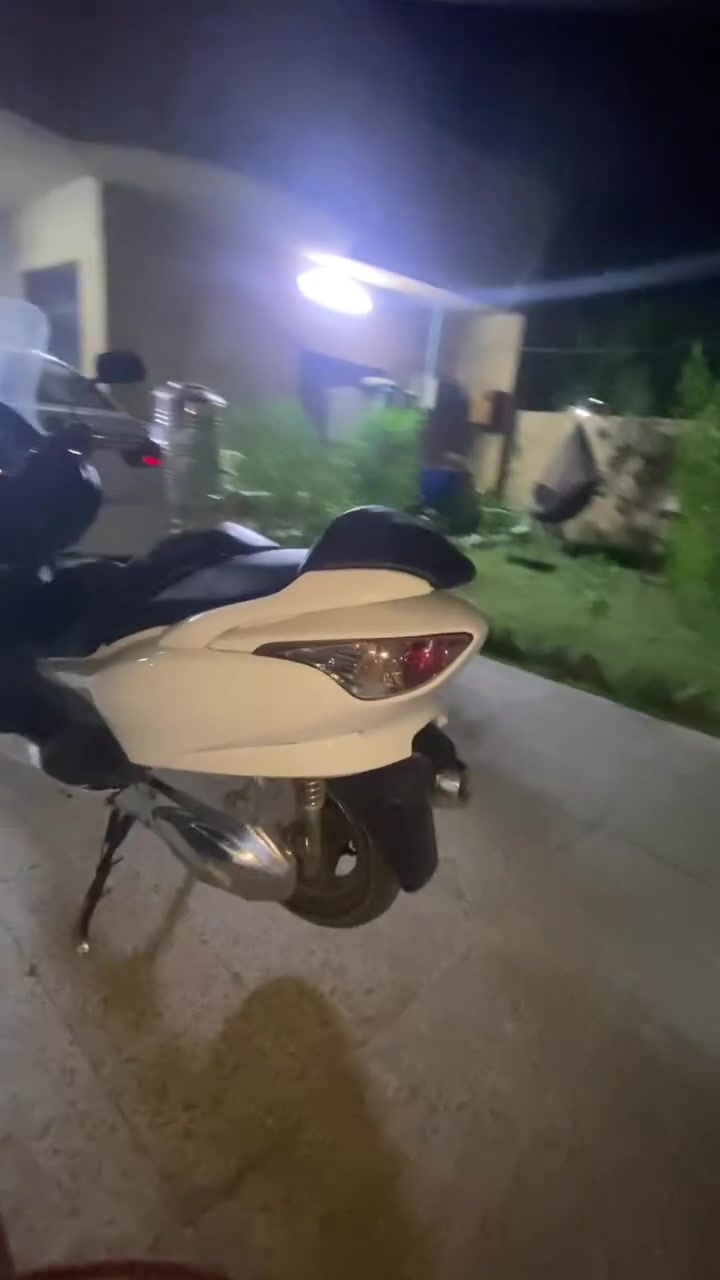 فورزه صفر ثمانيه اوراق كامله مدفوع كمركه بس طلع لوحات دراجه شرط محرك مامفتوح كامله مكمله راديتر بدون تنقيص دراجه جديده ماناقصه شي للستفسار ***********بس عل رقم موجود لحد يراسلني عل مازنجر بس عل رقم 🫶
