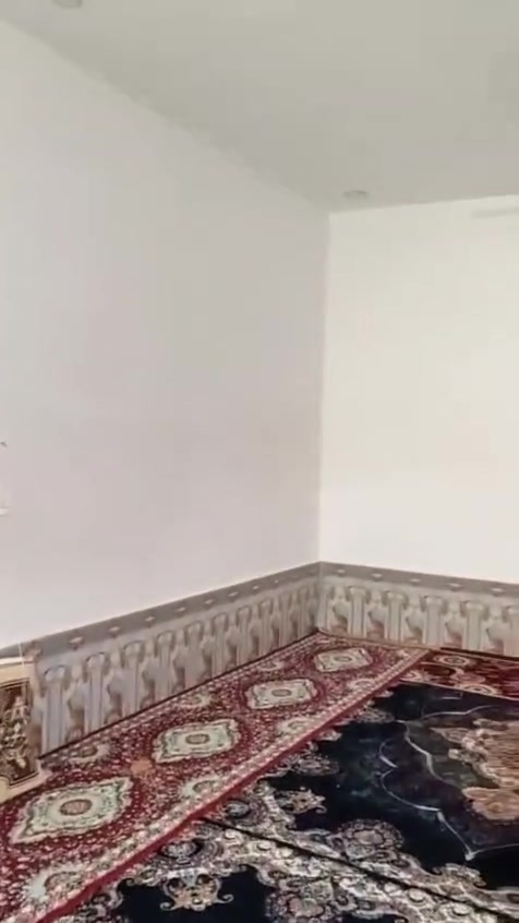 السلام عليكم بيت للبيع المكان منطقة سيد مناحي ماء وكهرباء ومجاري وتبليط كل الخدمات متوفره باقي التفاصيل بالفيديو للاستفسار:***********
اني مكلف بالنشر
