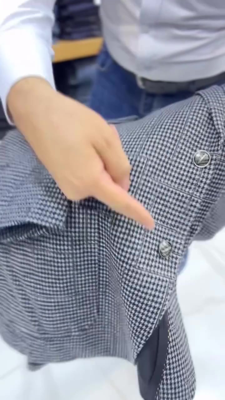 جاكيت سبورت • قماش ناعم • مقاسات ٤٨-٥٦