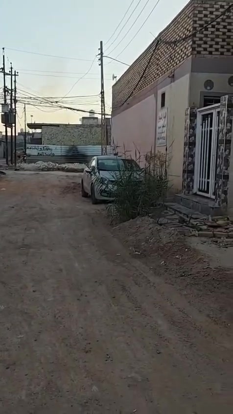 اللهم صل على محمد وال محمد 
دار للبيع مساحه ١٠٠ متر المكان شارع المطار الجديد خلف جوهرة العرب شارع العلويات مكان جدا راقي  تم تنزيل السعر من 48الى ...46. مع المجال استفسار اتصال على الرقم ***********
