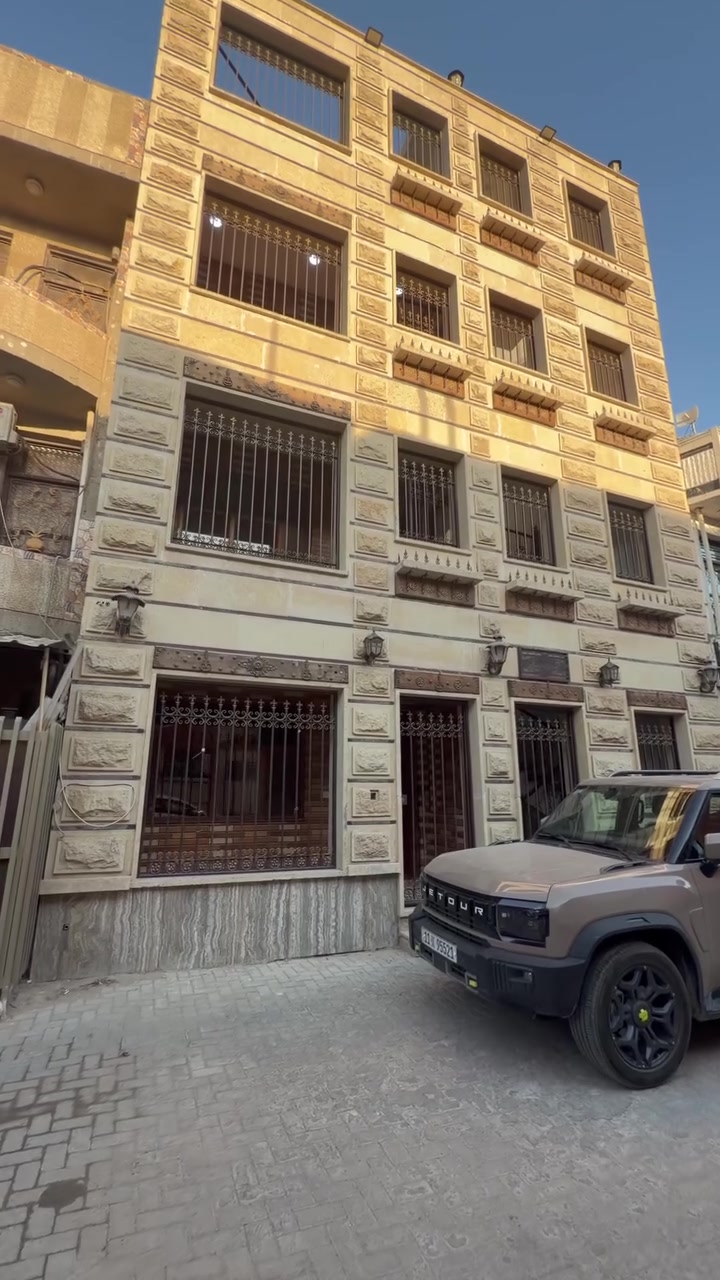 💎 استثمار مضمون بموقع مميز في اليرموك!

🏢 بناية استثمارية للبيع – اليرموك / المأمون، محلة 608

📐 مساحة 150 م²
📏 واجهة 9.5 م
🏗️ 3 طوابق ونص

💰 وارد شهري يصل إلى 3 – 3.5 مليون دينار

📍 موقع مميز في واحدة من المناطق الحيوية، والبناية تمثل فرصة استثمارية حقيقية لمن يبحث عن عقار بوارد مستمر وقيمة استثمارية قوية.

🔥 إذا تبحث عن عقار يشتغل ويجيب وارد… هاي فرصتك!

🏡 اعرض عقارك ولا تشيل هم
عقارك علينا… والنتيجة علينا.

📞 للتواصل والاستفسار:
***********
***********

#بناية_للبيع #عقار_استثماري #استثمار_عقاري #اليرموك #المأمون #محلة608 #ملاك_العاصمة #عقارات_بغداد #عقار_للبيع #فرصة_استثمارية
