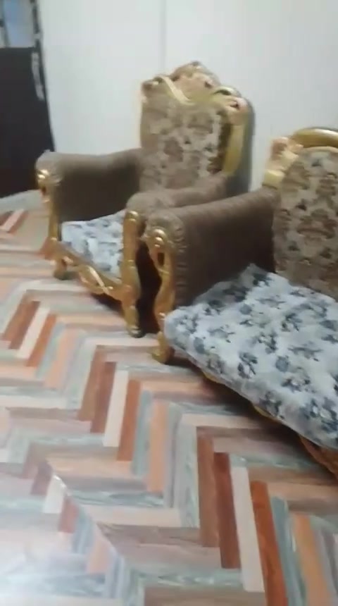 التاجي بغداد • كنب • ٣٠٠مكان