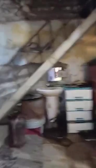 نص قطعة خلفية للبيع مدينة الصدر بقطاع ٤٠ بناء عگادة طابق واحد المساحة ٧٢م السعر ٧٠