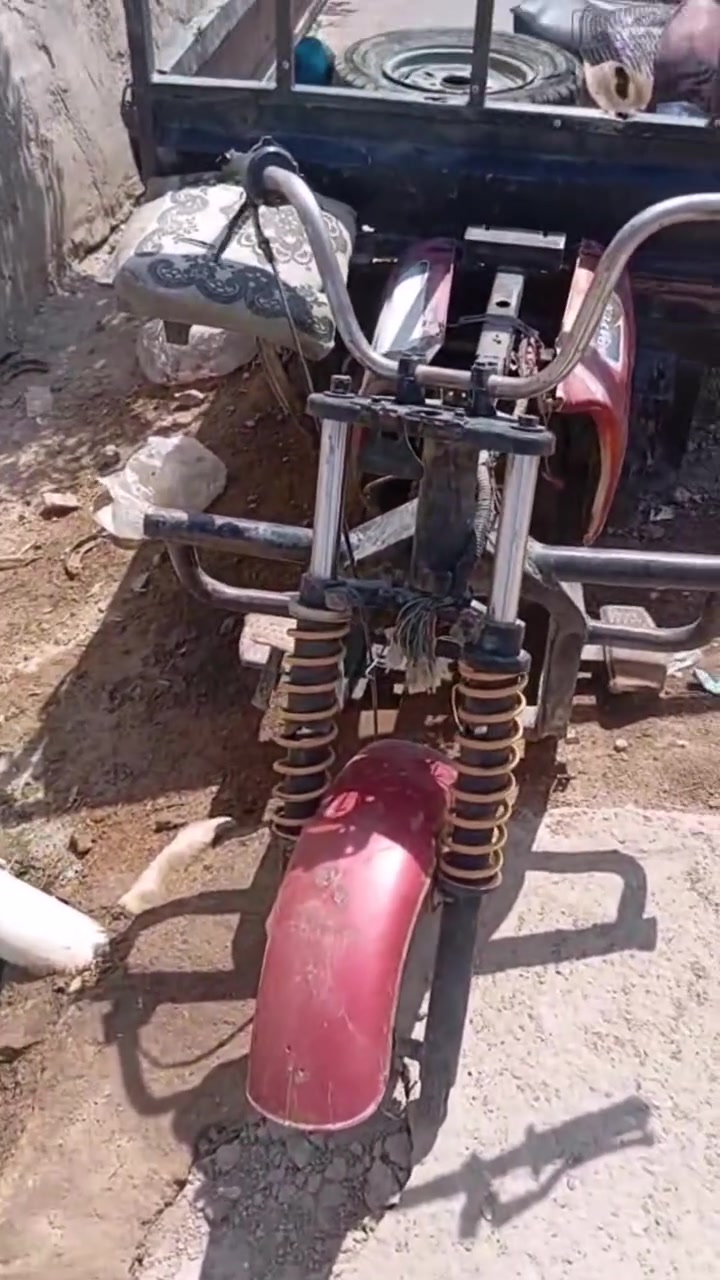 عمي بيع مستعجل . بدي شاصي  اكسل دبلات استيرن شيلات
ملاحظة. بدون محرك وبدون تايرات بدون أوراق

السعر 150
مكان بغداد الشعله ألدوانم
*********** واتساب
