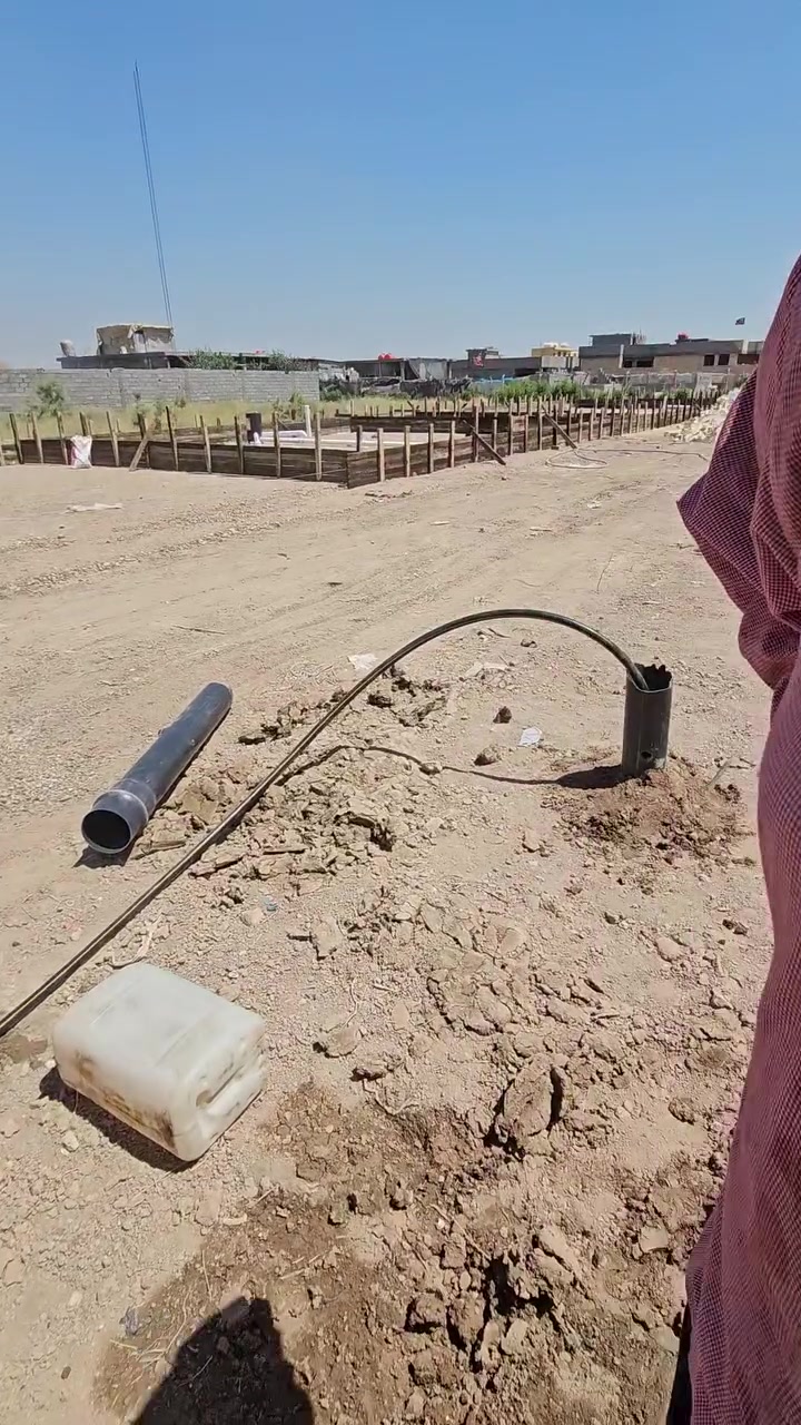 ***********
حفر ابار مياه السقي والغسول والحدائق وحفر ابار التصريف مياه المجاري والمنهولات وثقوب الشوارع والركائز وحفر أعمدة الكهرباء كافة القياسات بأسعار
