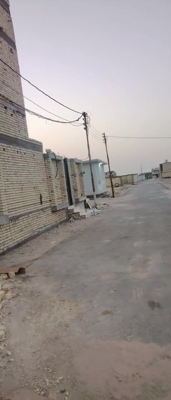 قطعة ارض حي النرجس خلف مجمع سندباد مساحة123.5طابو صرف تواصل ***********
