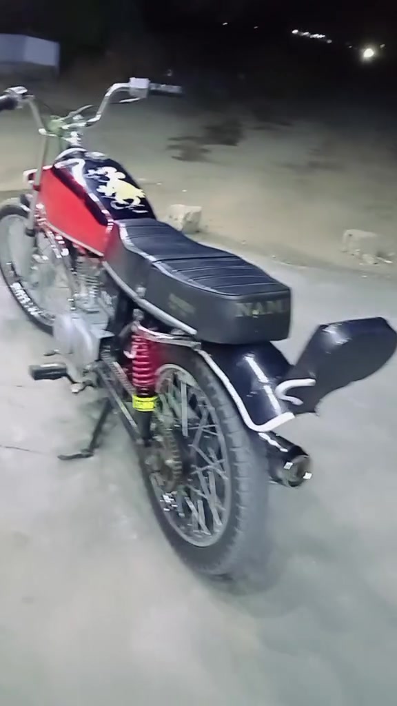 السلام عليكم درجه البيع كلك كلك سعر 350 وبيه مجال قليل درجه موعوزه اي شي مكاني الديوانية قضاء عفك هذن رقمي ***********
