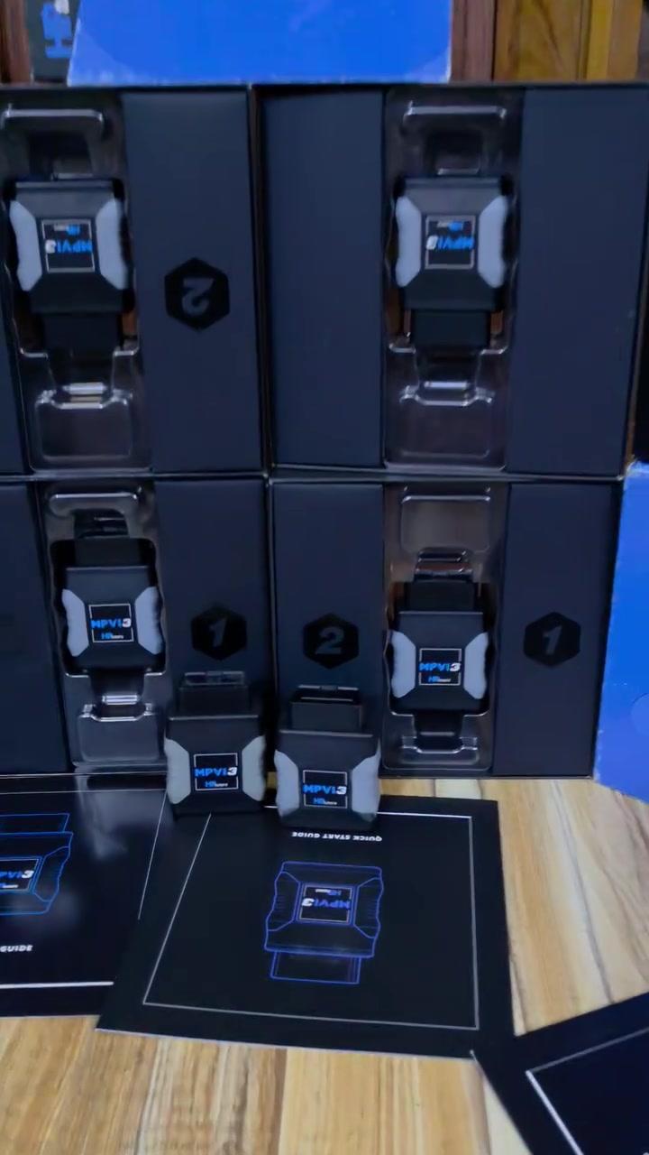 وينهم الي حاجزين  وصل  👇👇 الكمية محدوده

جهاز HP Tuners MPVI3 هو أحدث جيل من واجهات الفحص والبرمجة المتقدمة (OBDII)، وهو مصمم لتعديل ومعايرة أداء محركات السيارات وناقل الحركة التشبه أوتوماتيكي بدقة واحترافية عالية

💻 الحزمة البرمجية المرفقة (VCM Suite)يعمل الجهاز بالتكامل مع برنامجي الشركة الأساسيين:VCM Scanner: أداة تشخيص الأعطال وقراءة الرموز (DTCs)، وفحص الحساسات، وتسجيل البيانات الحية لأداء السيارة بدقة (Data Logging).VCM Editor: الأداة المخصصة لقراءة وتعديل خرائط كمبيوتر السيارة (مثل تعديل نسب الوقود والهواء، توقيت الإشعال، التحكم بالمراوح، وضبط القير) ومن ثم إعادة كتابتها على المركبة.🚗 نظام التراخيص والمركبات المدعومةجهاز متعدد المركبات: يمكن لجهاز واحد ضبط آلاف السيارات المختلفة.
للحجز والاستفسار ***********
