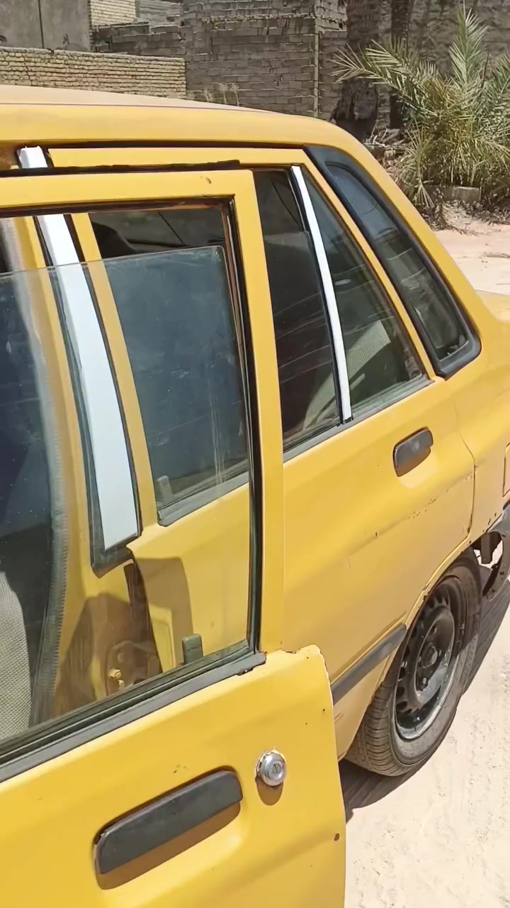 سلام عليكم سايبه للبيع موديل 11 مكينه كير جدد كله جديد ترايك لبغداد السعر 12 راعيه ما اندله هوه بل نجف سنويه عضم رقم الماني ***********
