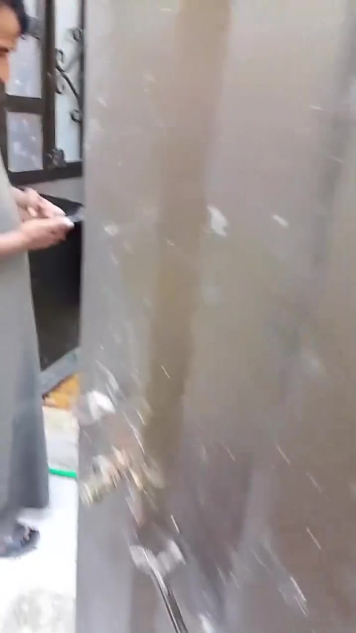 بيت 85متر عنوانة كربلاء الحر كابينات قرب مولدة حميد يحتوي علا غرفة5×6 صالةو مطبخ 4×3عل صاله مفتوح ستقبال 6×5 البيت صب مسلح واضح بلتصوير صحيات داخل وخارج بيت مرتب كهرباء مجاري  يتوفر جميع الخدمات مولده وسوق و مستوصف و مدارس وكلشي يكون عرض الفرع 5مترات قريب علئ مرقد الحر  طريق السعر 62وبي مجال جنس العقار طابو بستنة قرار محكمة
للستفسار
‏‪***********‬‏
‏‪***********‬‏ بي وتساب
