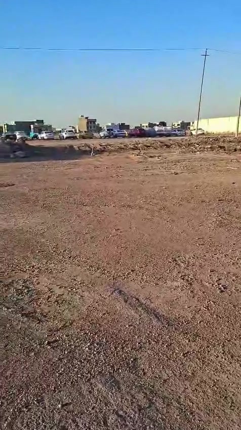 السلام وعليكم
قطعة ارض للبيع ركن داخلي مساحه مساحه 125م مقاطعه 10/2

واجهه10×نزال12.5 

شارع 15

تشجير (رقم العقار3915) 

قريبه من شارع 40 حله بغداد 

السعر 95مليون  للاتصال  مع صاحب العقار مباشر ***********

***********
