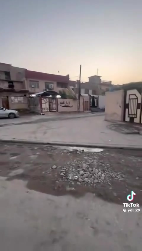 دار للبيع
بيت + شقه معزول 

حي الورشان قرب سايدين ربيعة

مساحة 200 متر واجه 10 

***********
