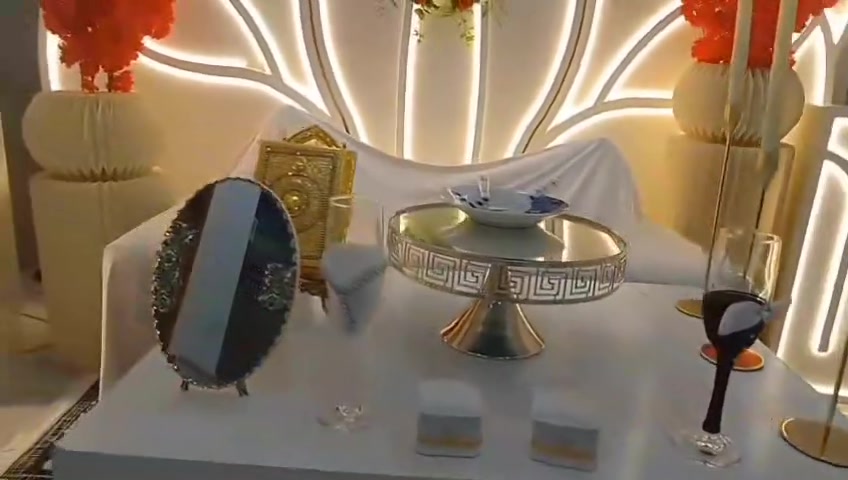 السلام عليكم مرخصة الادمن يوجد كوشات واصله لباب بيتك ايجار مناسب واتساب***********
