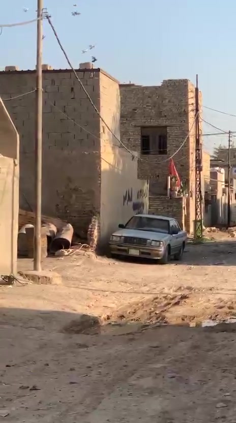 السلام عليكم
100متر مربعه ركن  مثل مظاهره امامكم بيها بناء بيها تعبان باسمي تحويل مباشر 
عنوانها قبل نهاية شارع الشمري 
للتواصل
***********
